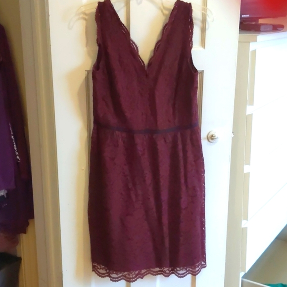 LOFT Dresses & Skirts - NWT Gorgeous LOFT red lace v-neck Dress.